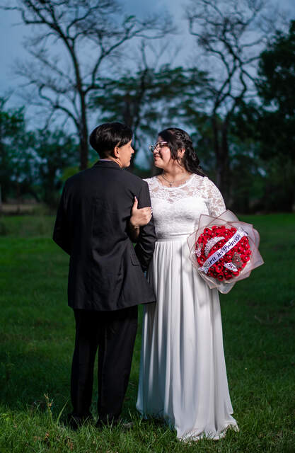 Retrato elegante de pareja — Producciones Guzmán SV