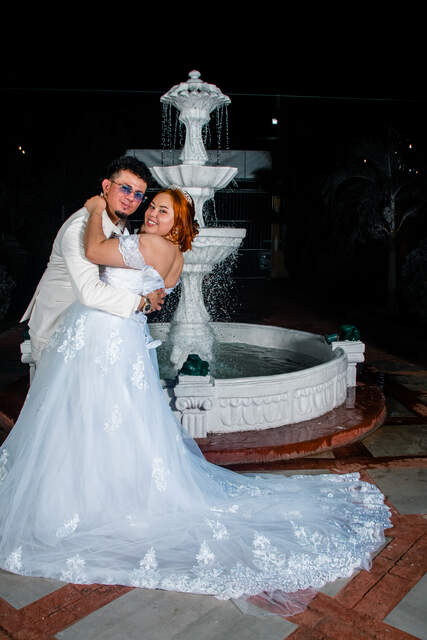 Momento íntimo de los novios — Producciones Guzmán SV